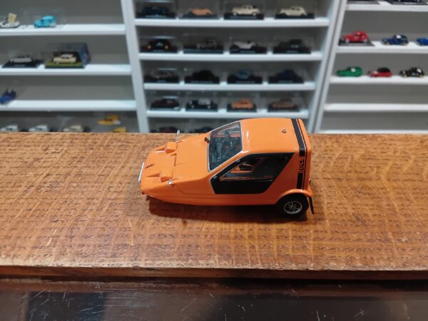 Micro Car Bond Bug 700 ES Corgi Toys 1/43