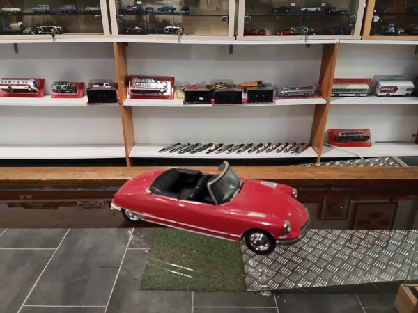 Citroën DS 19 Cabriolet 1961 Universal Hobbies 1/43