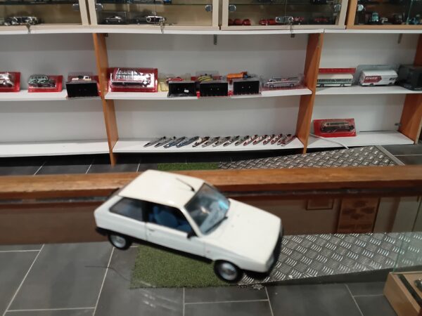 Citroën Axel 1985 Universal Hobbies 1/43