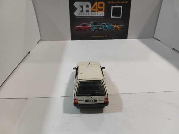 Citroën Axel 1985 Universal Hobbies 1/43 – Image 3