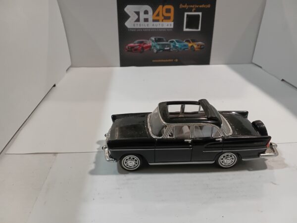 Simca Chambord Présidence 1958 Solido 1/43 – Image 4