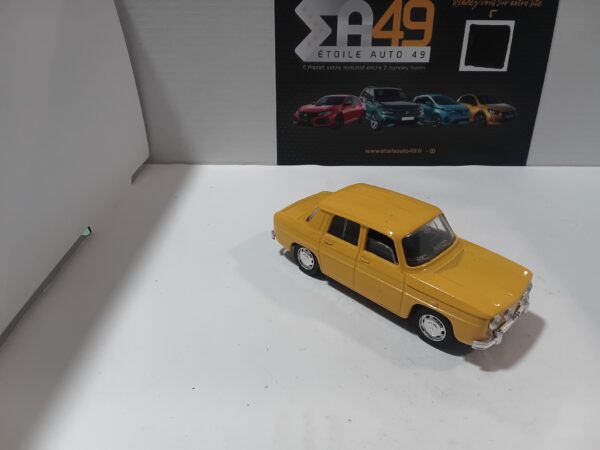 Renault R 8 S Solido 1/43 – Image 2